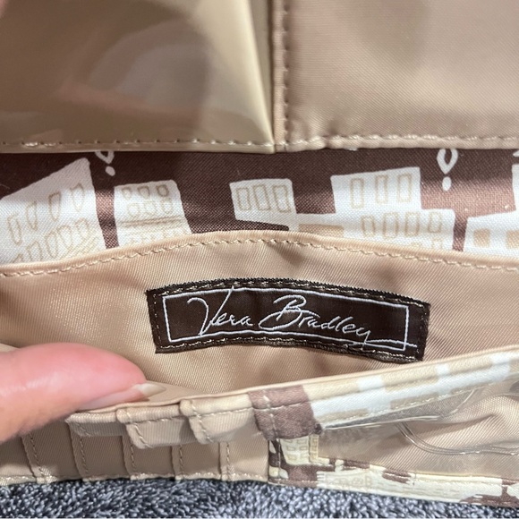 Vera Bradley quilted tab wallet in a tan/beige color NWOT - Picture 8 of 13